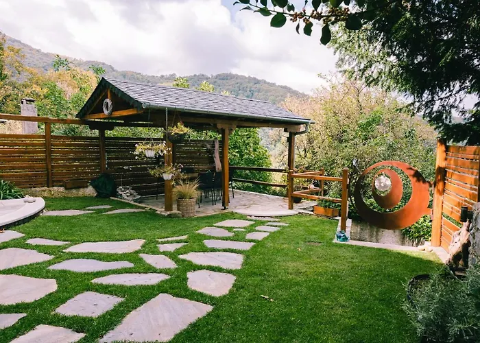 Rustic Rose - Private Premium House