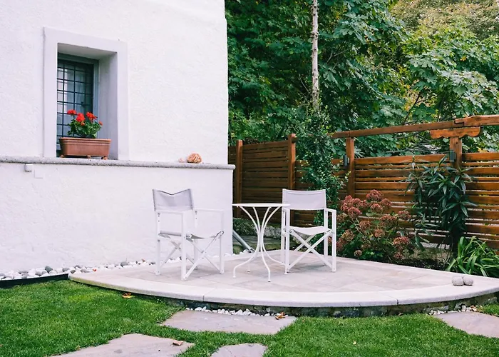 Rustic Rose - Private Premium House