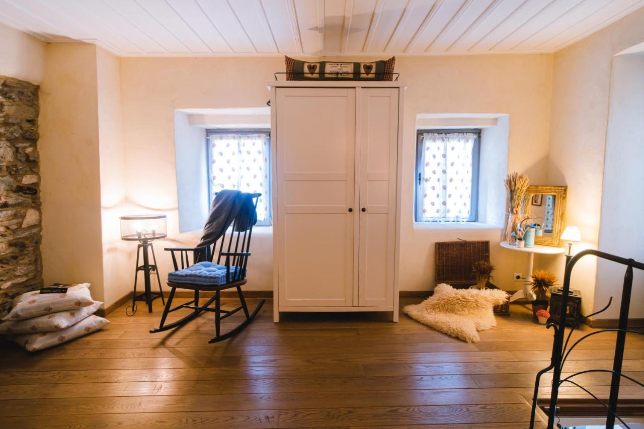 Rustic Rose - Private Premium House Holiday home *