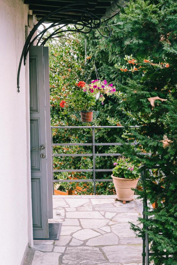 Rustic Rose - Private Premium House Holiday home