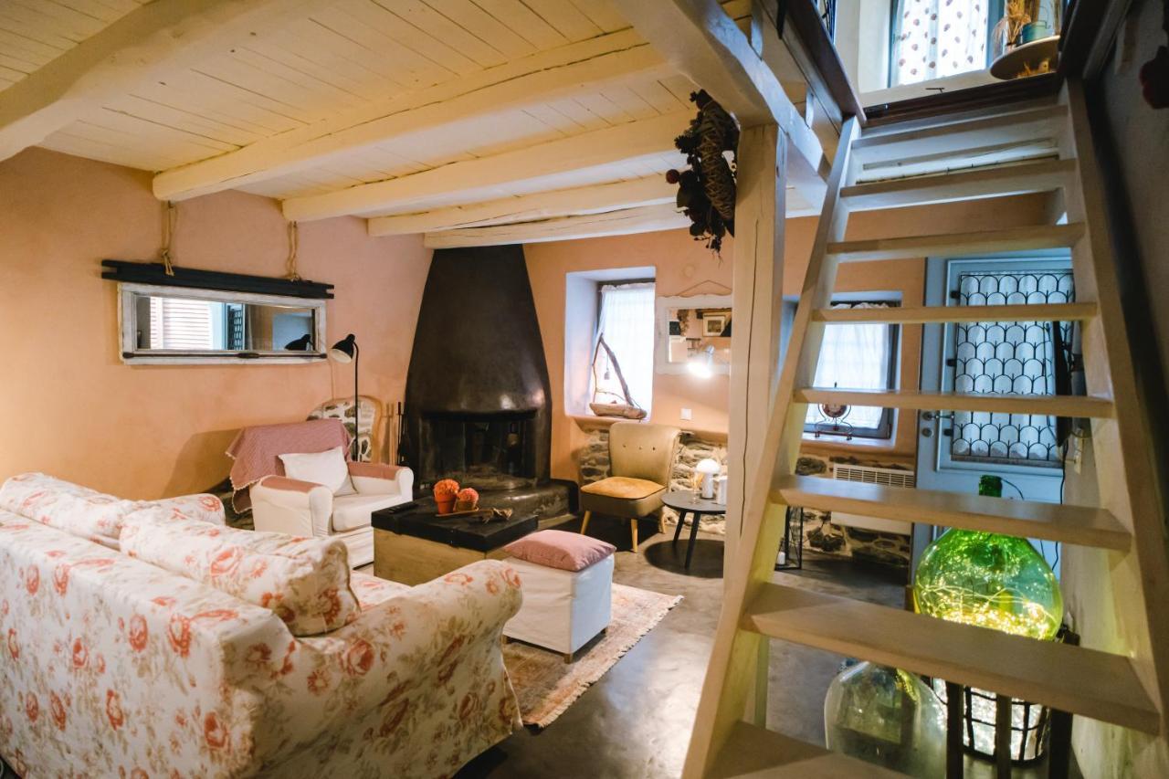 Rustic Rose - Private Premium House Holiday home
