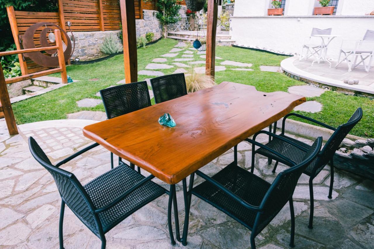 Rustic Rose - Private Premium House Holiday home *